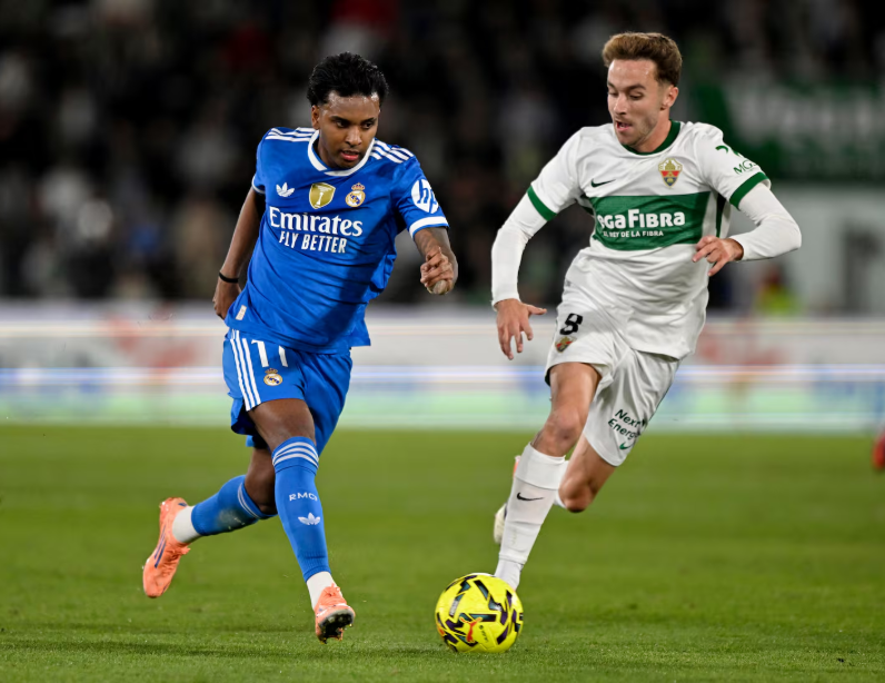 本泽马：皇马需要姆巴佩在关键时刻挺身而出，他得和队友谈谈