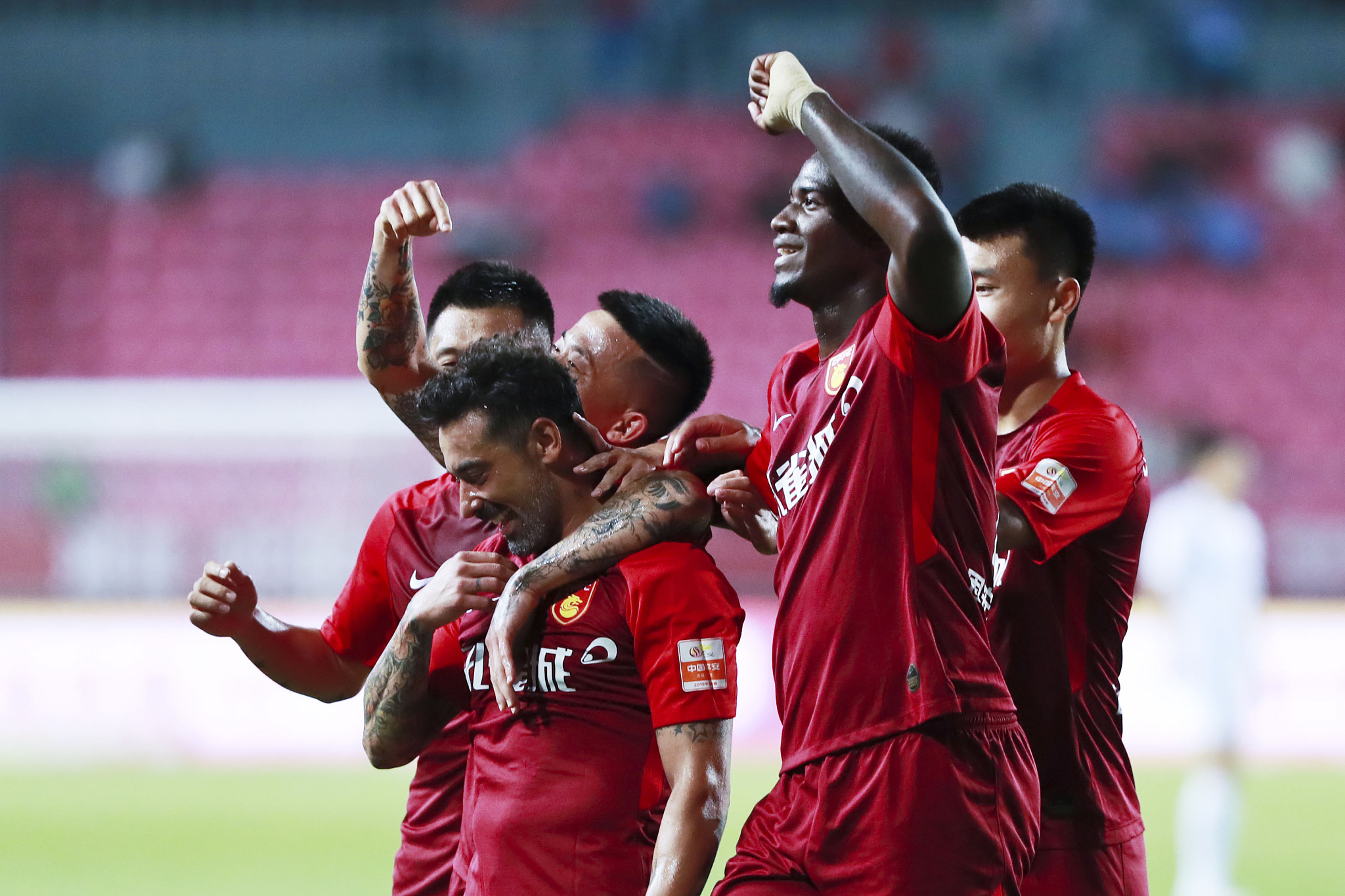 卡萨诺：32岁的迪巴拉已经跑不动了；罗马应该把科内卖给国米（卡萨诺称32岁迪巴拉已跑不动；建议罗马将科内出售给国米）