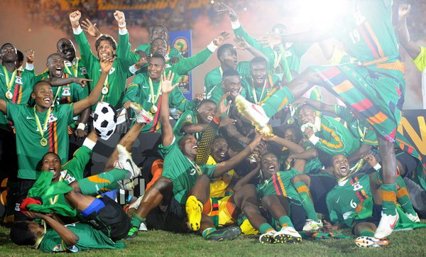 西甲半场：莱万开场闪击，费兰破门，巴萨暂2-0毕尔巴鄂（西甲半场战报：莱万闪击，费兰建功，巴萨暂2-0领先毕尔巴鄂）