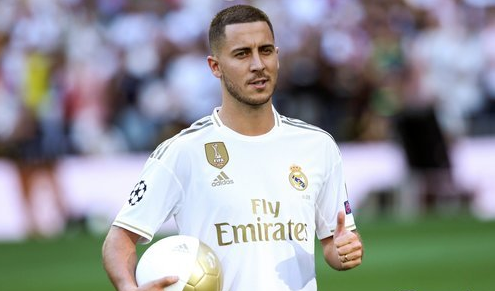 NBA最佳阵容公布：詹姆斯入选,（NBA官方公布年度最佳阵容，詹姆斯入选）